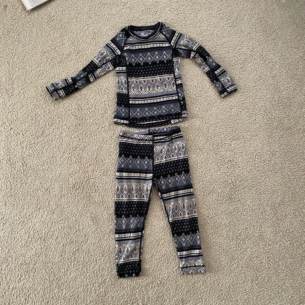 Reima Taitoa Merino Wool Base Layer set size 3-4 years - black and white